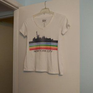 Women's New York City white rainbow t-shirt - L